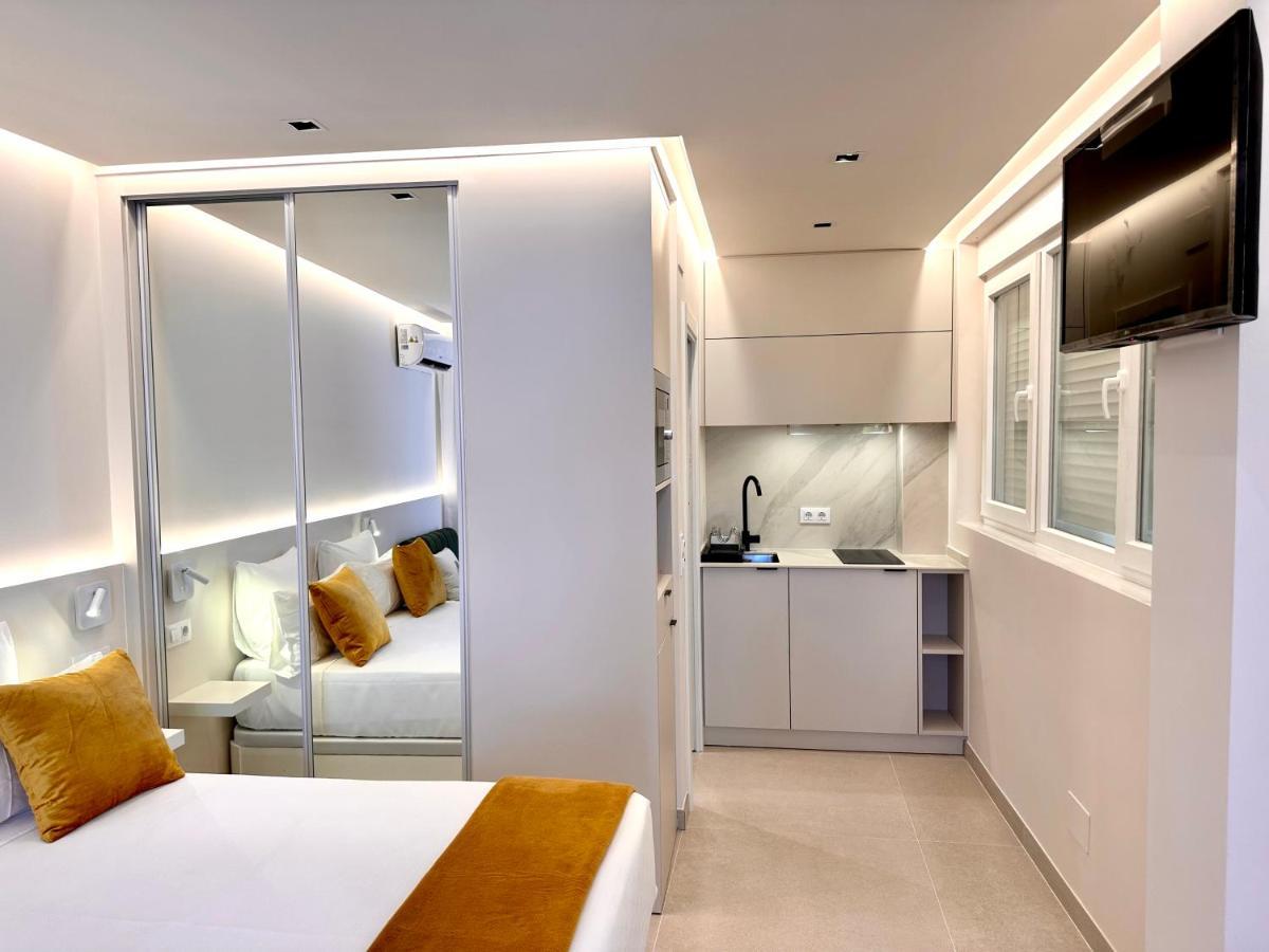 Suite Ron In Marina 2 People Puerto Deportivo 贝纳尔马德纳 外观 照片